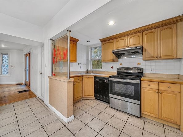 323 Farrington, Quincy MA 02170