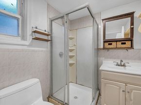 323 Farrington, Quincy MA 02170