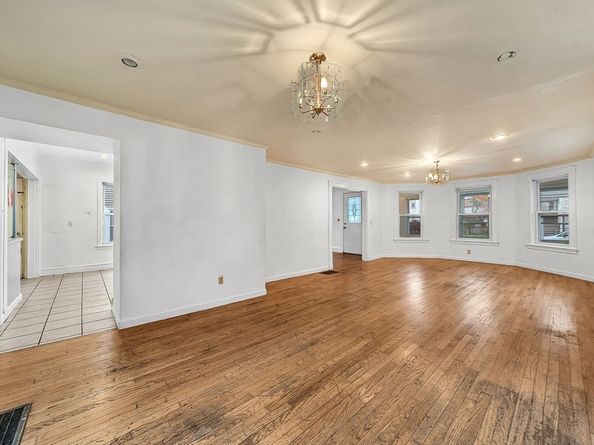 323 Farrington, Quincy MA 02170