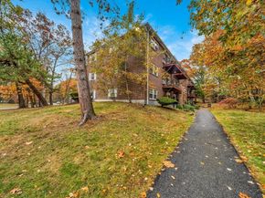70 Farrwood Ave 7, North Andover MA 01845