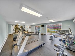 70 Farrwood Ave 7, North Andover MA 01845