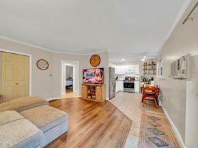 70 Farrwood Ave 7, North Andover MA 01845