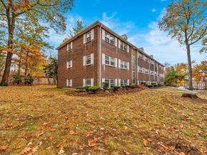 70 Farrwood Ave 7, North Andover MA 01845