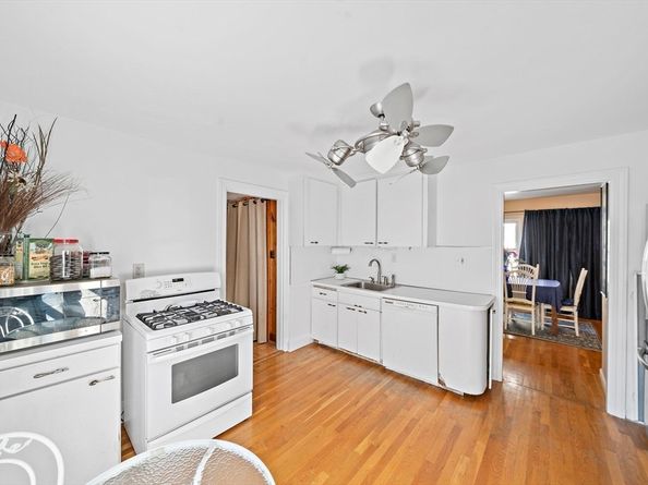 53 Lancaster Ave, Revere MA 02151