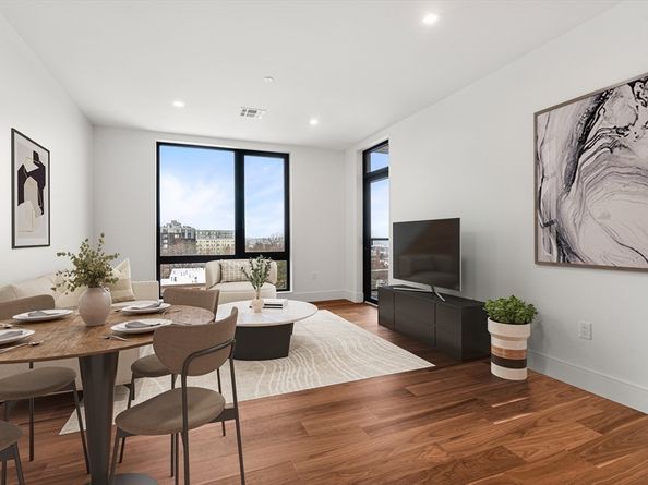 1515 Commonwealth Ave 303, Boston MA 02135