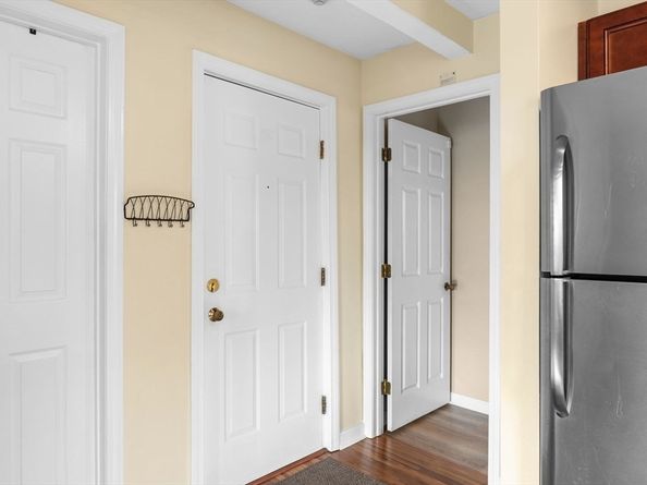 28 Claremont Ter 6, Swampscott MA 01907