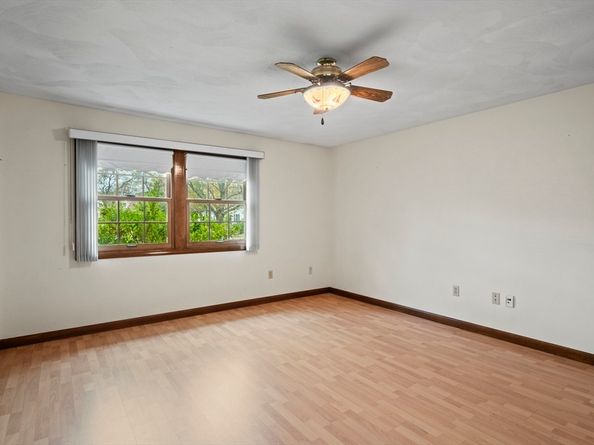 8 Hunter Circle, Shrewsbury MA 01545