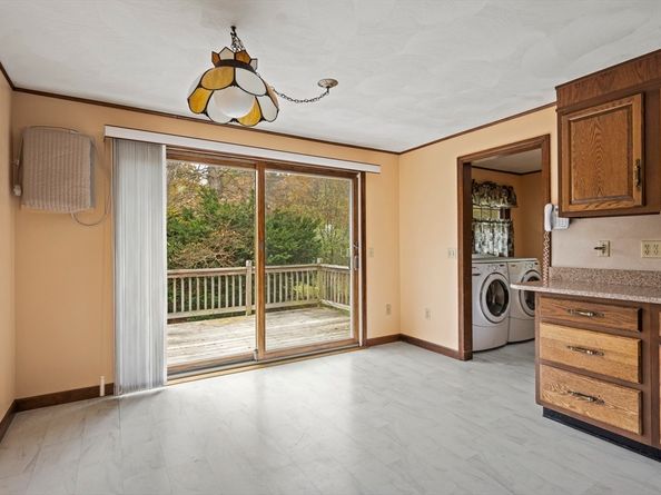 8 Hunter Circle, Shrewsbury MA 01545