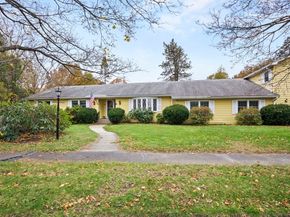 8 Hunter Circle, Shrewsbury MA 01545