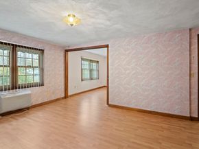 8 Hunter Circle, Shrewsbury MA 01545