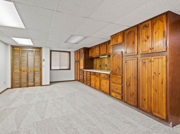 8 Hunter Circle, Shrewsbury MA 01545