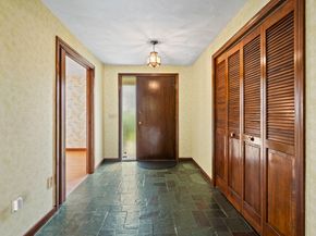 8 Hunter Circle, Shrewsbury MA 01545