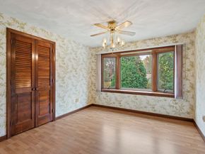 8 Hunter Circle, Shrewsbury MA 01545