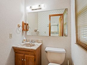 8 Hunter Circle, Shrewsbury MA 01545