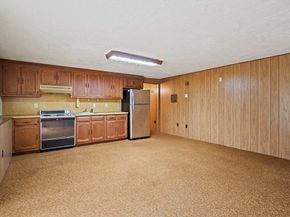 8 Hunter Circle, Shrewsbury MA 01545