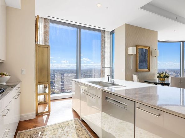 1 Dalton St 3205, Boston MA 02115