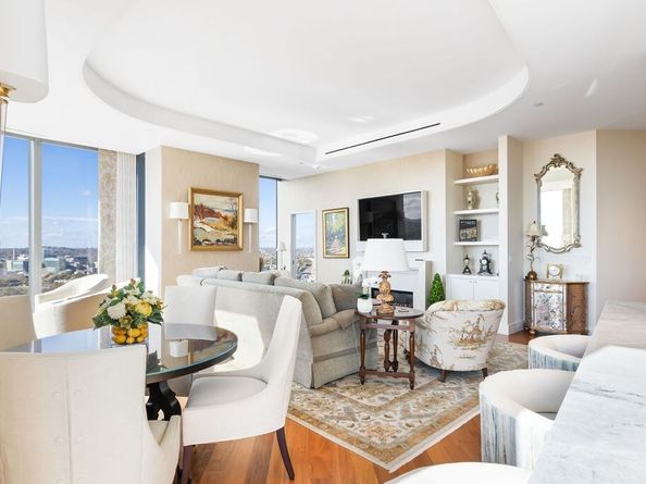 1 Dalton St 3205, Boston MA 02115