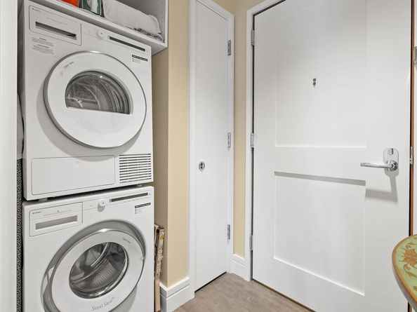 1 Dalton St 3205, Boston MA 02115