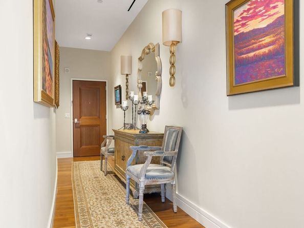 1 Dalton St 3205, Boston MA 02115