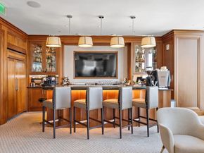 1 Dalton St 3205, Boston MA 02115