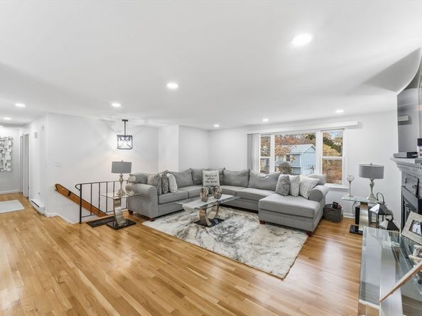 26 Wakefield Ave, Webster MA 01570