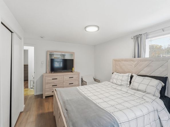 26 Wakefield Ave, Webster MA 01570