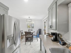 26 Wakefield Ave, Webster MA 01570