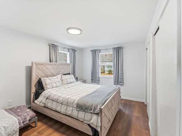 26 Wakefield Ave, Webster MA 01570