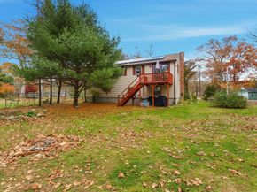 26 Wakefield Ave, Webster MA 01570