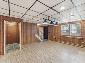 26 Wakefield Ave, Webster MA 01570