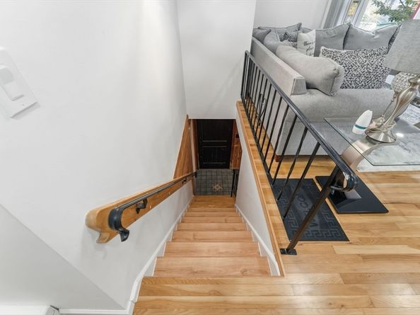 26 Wakefield Ave, Webster MA 01570