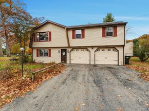 26 Wakefield Ave, Webster MA 01570