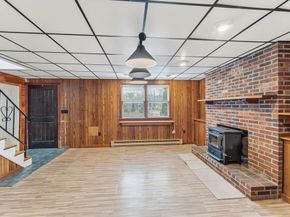 26 Wakefield Ave, Webster MA 01570