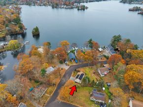 26 Wakefield Ave, Webster MA 01570