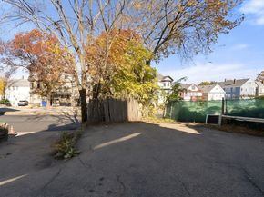 55 Reservoir Rd 2, Brookline MA 02467