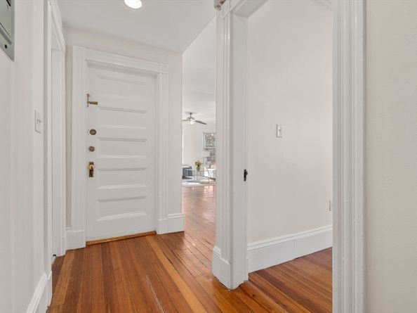 55 Reservoir Rd 2, Brookline MA 02467