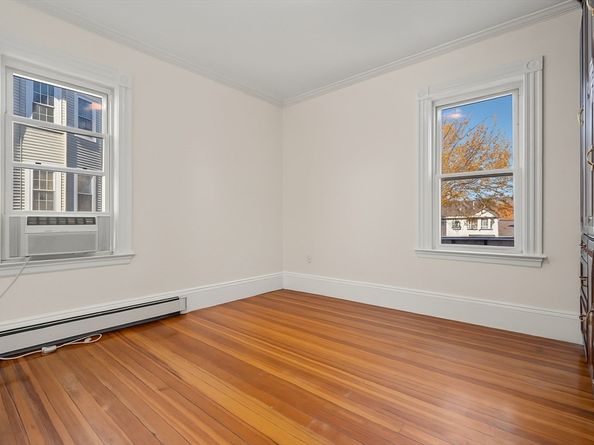 55 Reservoir Rd 2, Brookline MA 02467