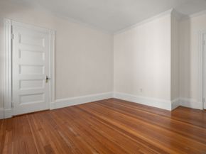 55 Reservoir Rd 2, Brookline MA 02467