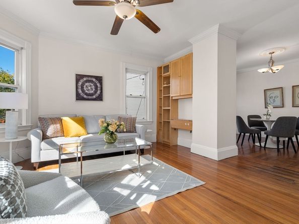 55 Reservoir Rd 2, Brookline MA 02467