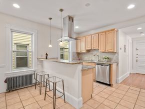 55 Reservoir Rd 2, Brookline MA 02467