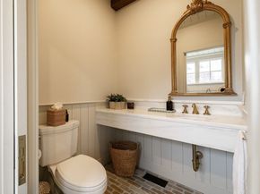 32 Harrison St, Duxbury MA 02332