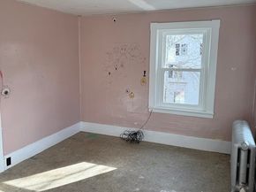 35 School St, Winchendon MA 01475