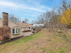 92 Mercury St, Weymouth MA 02188