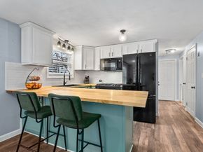 57 Glenwood St, North Andover MA 01845