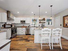 13 Blackstone St, Mendon MA 01756