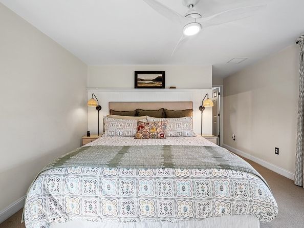 13 Blackstone St, Mendon MA 01756