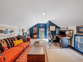 13 Blackstone St, Mendon MA 01756