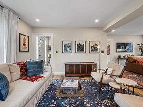 13 Blackstone St, Mendon MA 01756