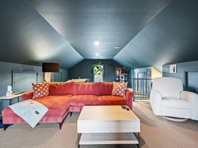 13 Blackstone St, Mendon MA 01756