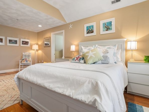 37 Peaslee Cir 37, Middleton MA 01949